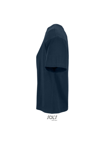 Boxy women