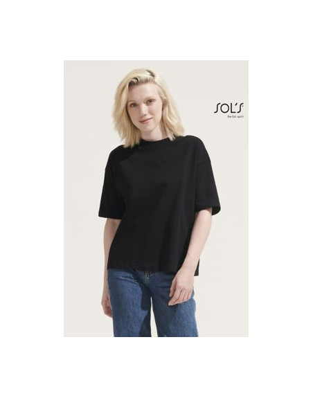 Boxy women
