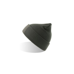 Cuffia in maglia con patch sostenibile